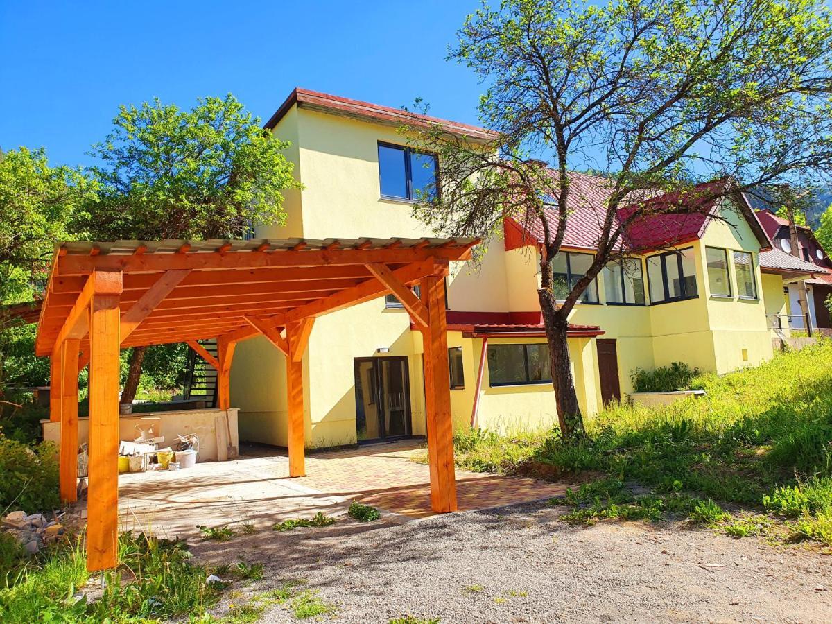 Cely Apartmanovy Dom Donovaly-Hanesy Ngoại thất bức ảnh